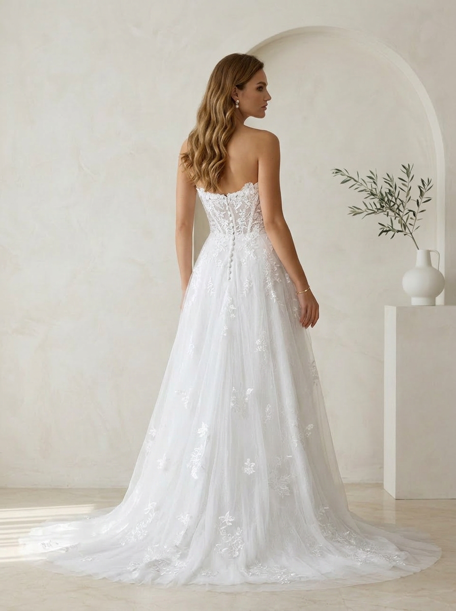 Diamond White A-Line Sweetheart Sequins Tulle Wedding Dress